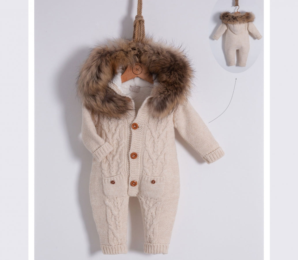 gefütterter Overall mit abnehmbarer Kunstfellkapuze und Knöpfen - FRESITA